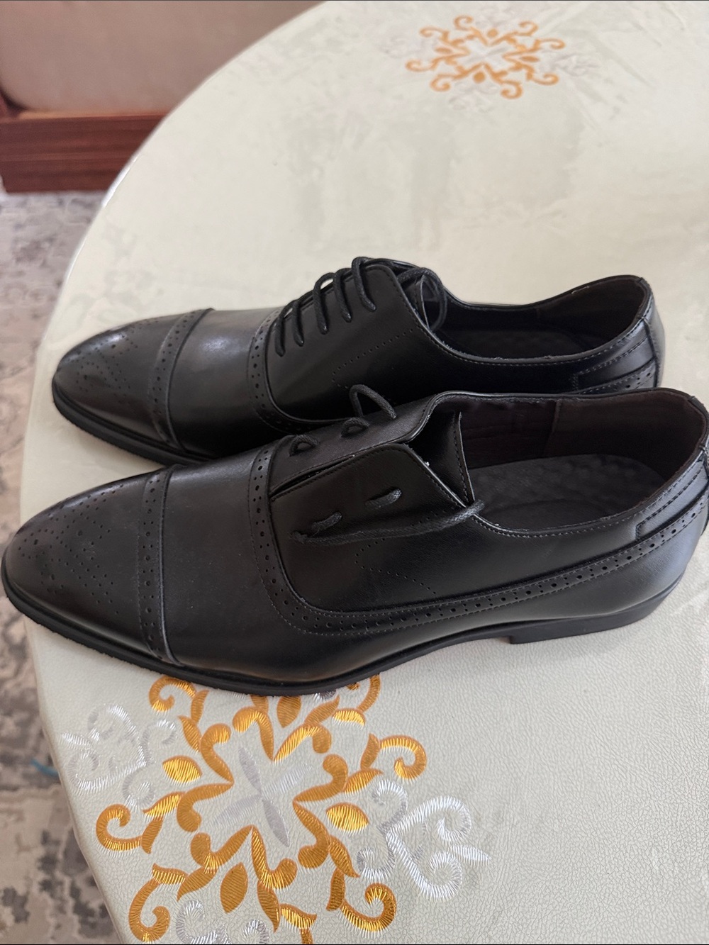 Men's Black Leather Cap-Toe Oxford Dress Shoes